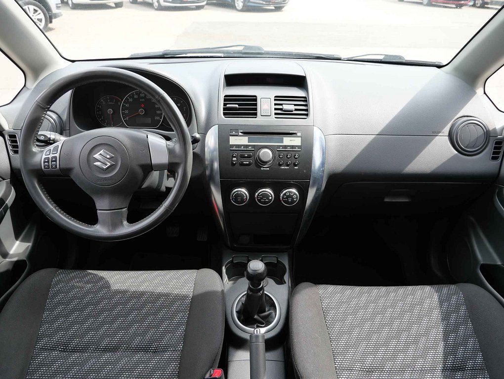 Suzuki SX4 1.6i 