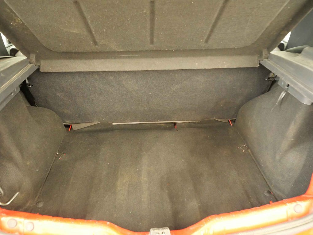 Dacia Sandero 1.4i 