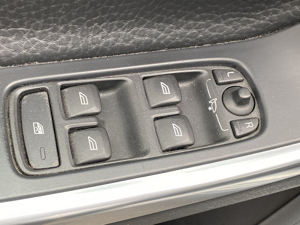 Volvo V60 2.4 D6  AWD