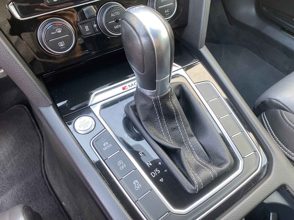 Volkswagen Passat 2.0 TDi R-Line 4Motion