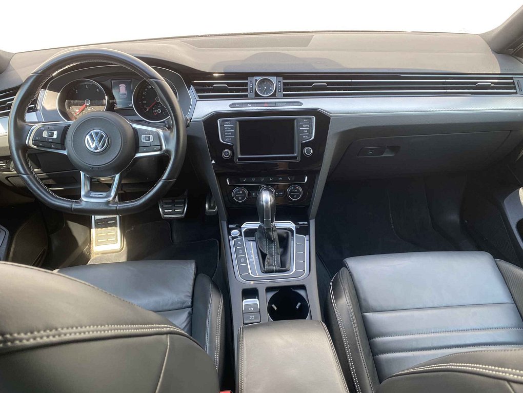 Volkswagen Passat 2.0 TDi R-Line 4Motion