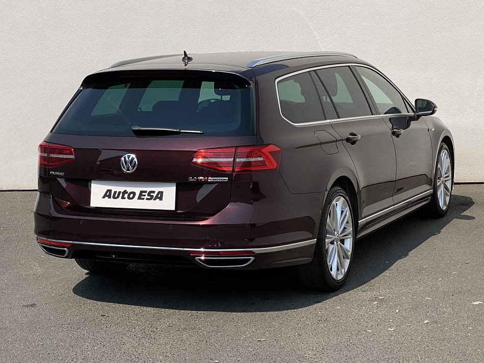 Volkswagen Passat 2.0 TDi R-Line 4Motion