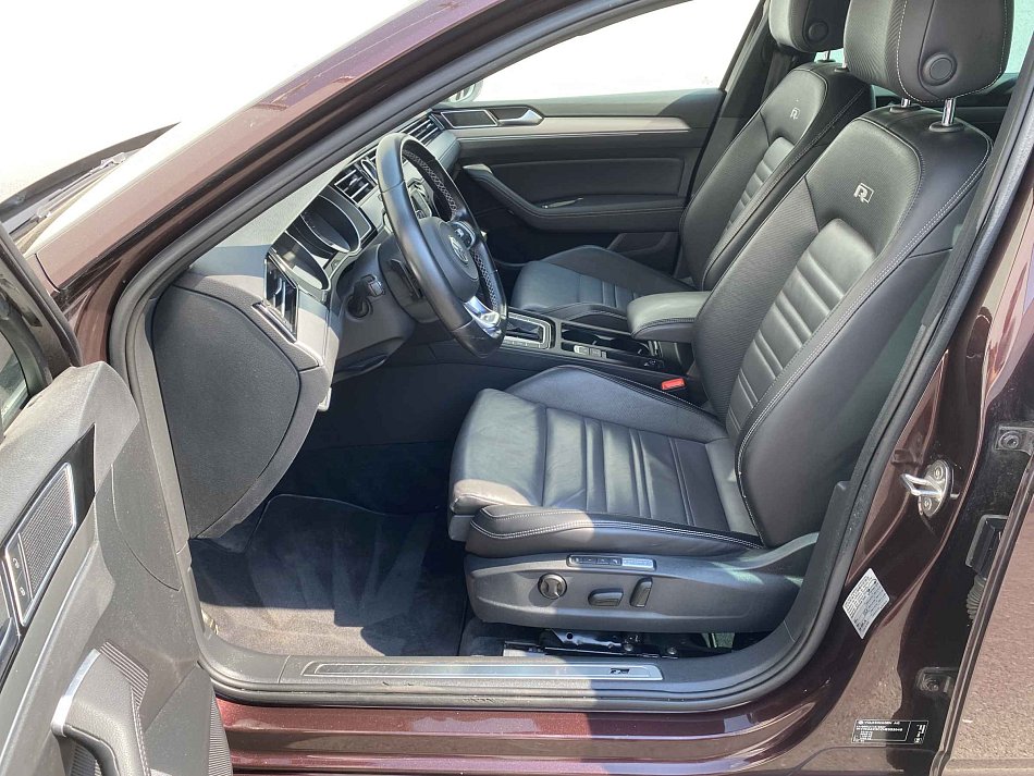 Volkswagen Passat 2.0 TDi R-Line 4Motion