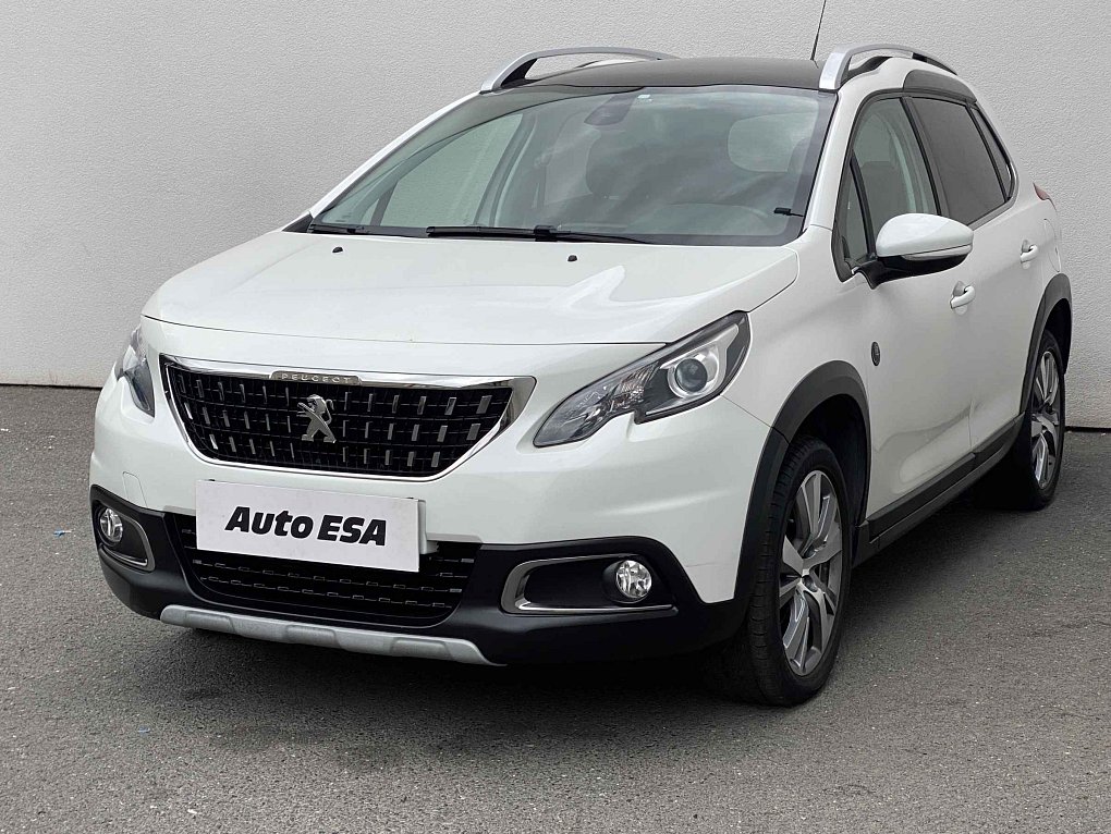 Peugeot 2008 1.2 PT Crossway