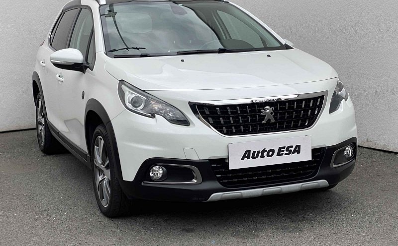 Peugeot 2008 1.2 PT Crossway