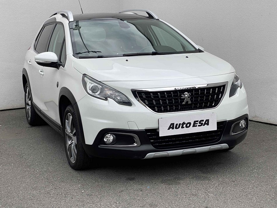 Peugeot 2008 1.2 PT Crossway