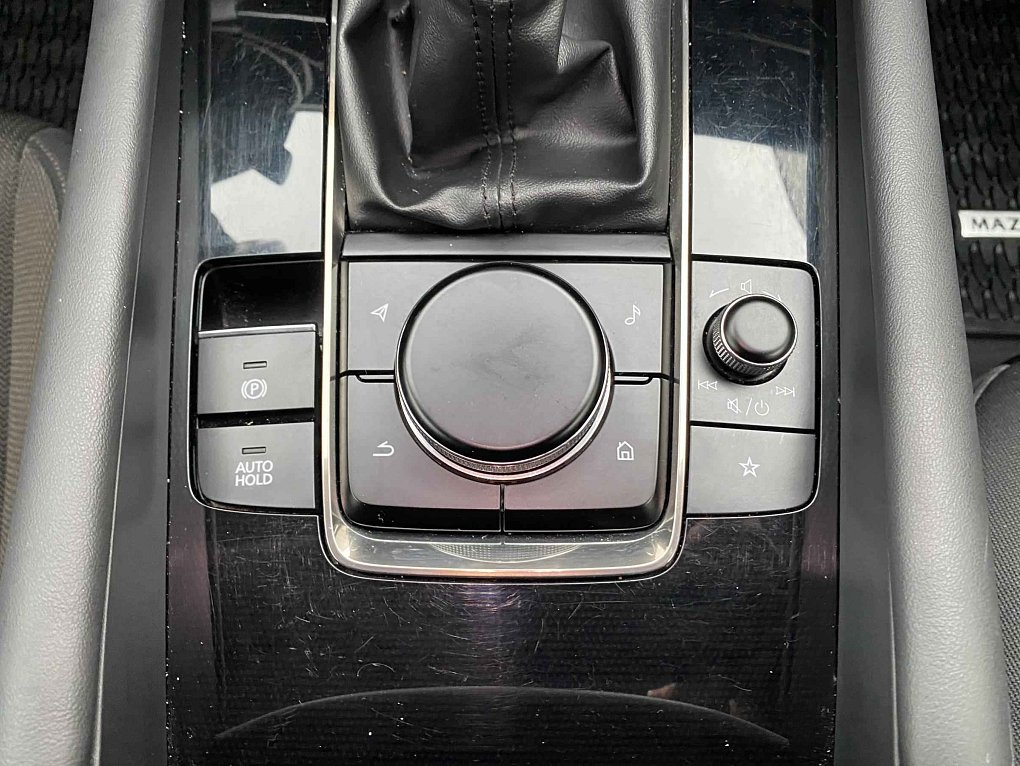 Mazda 3 2.0 i Skyactiv Revolution