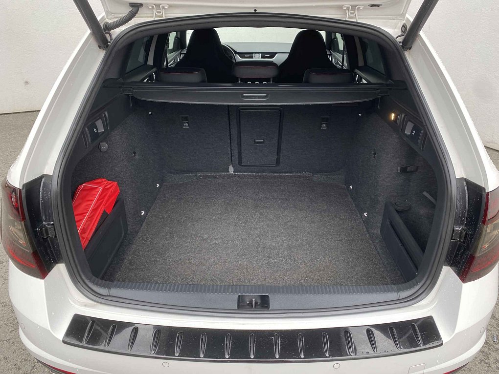 Škoda Octavia III 2.0 TDI RS