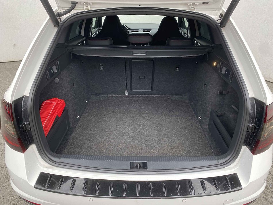 Škoda Octavia III 2.0 TDI RS