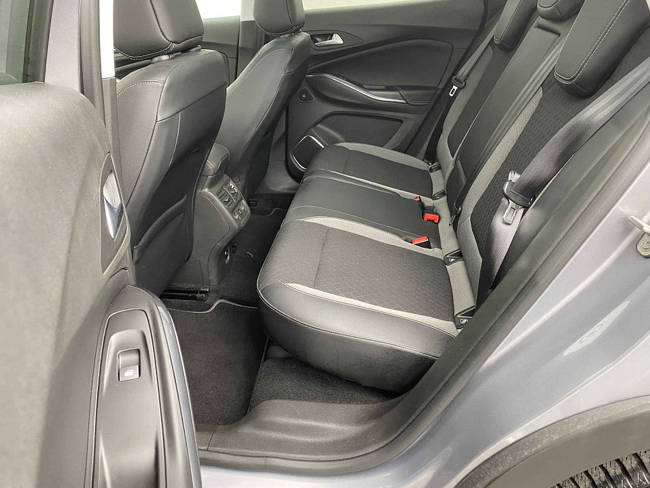 Opel Grandland X 1.6 T Innovation