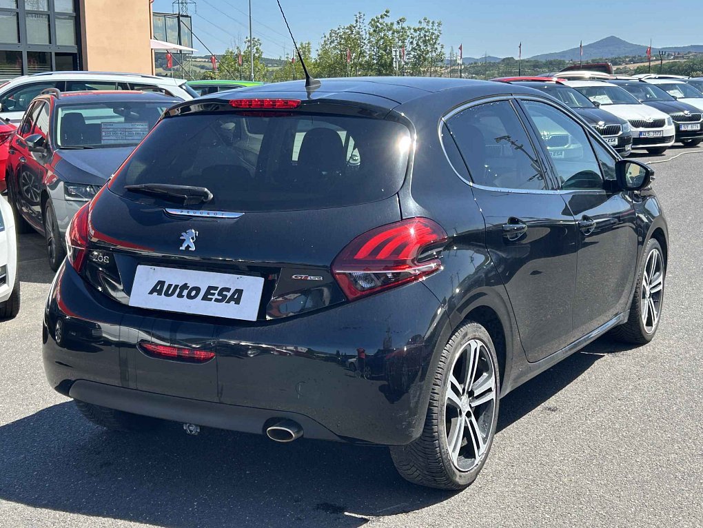 Peugeot 208 1.2PT GT Line