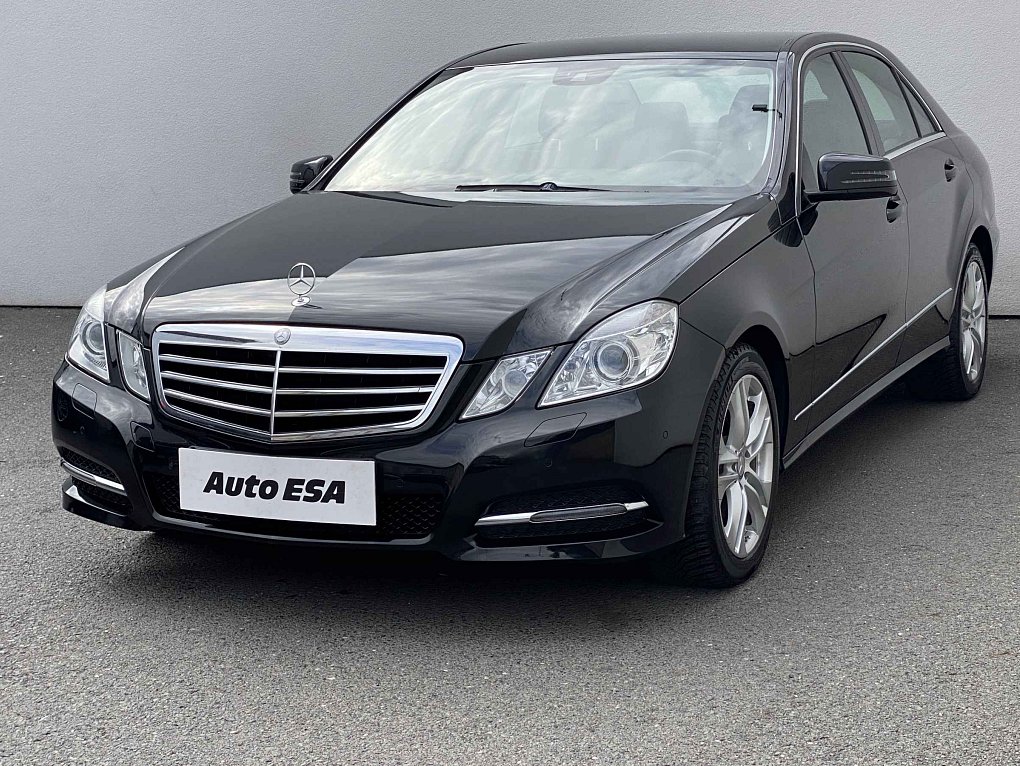 Mercedes-Benz Třída E 2.1 CDi Avantgarde