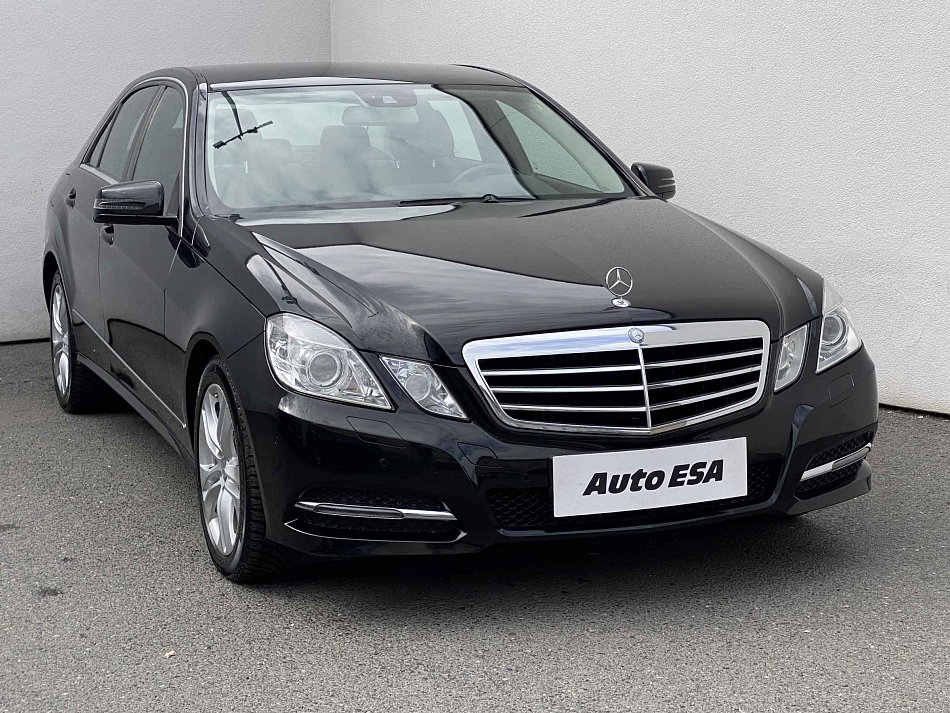 Mercedes-Benz Třída E 2.1 CDi Avantgarde