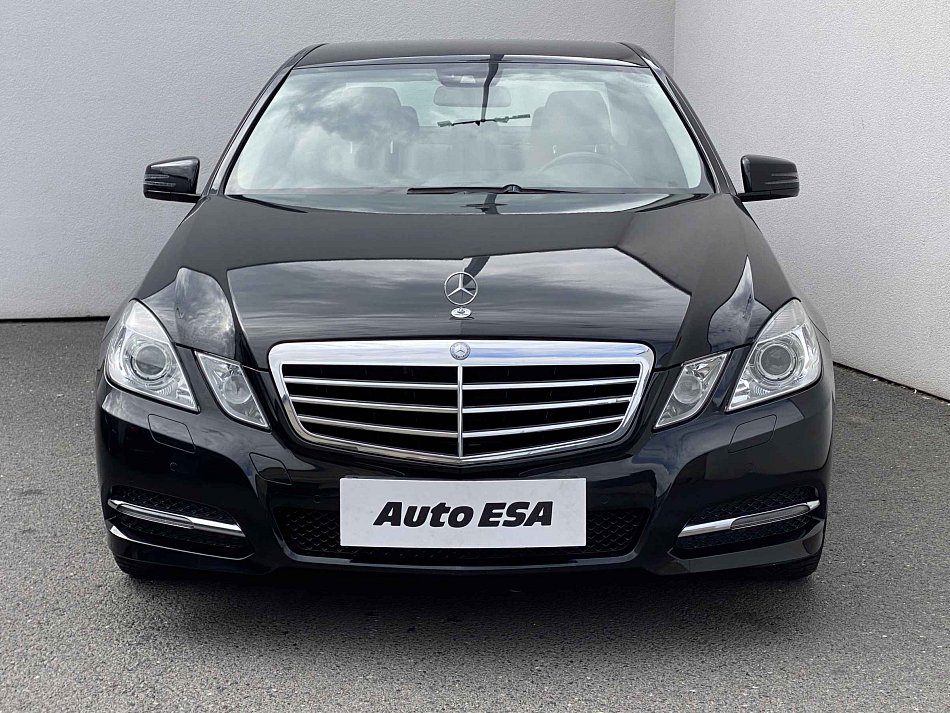Mercedes-Benz Třída E 2.1 CDi Avantgarde