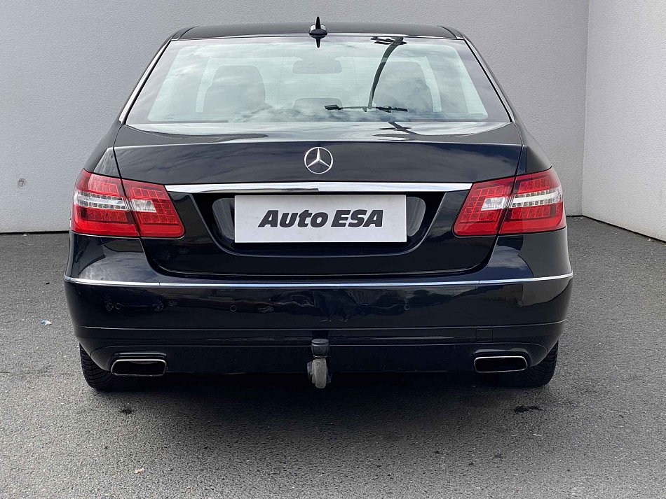 Mercedes-Benz Třída E 2.1 CDi Avantgarde