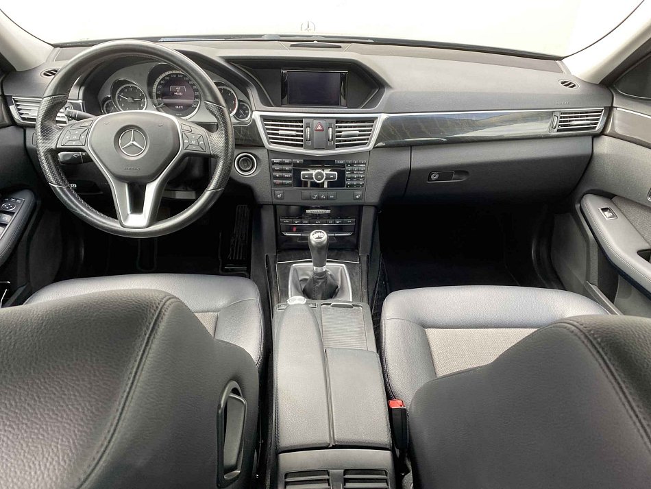 Mercedes-Benz Třída E 2.1 CDi Avantgarde