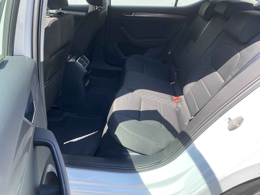 Škoda Superb III 2.0 TDi Active
