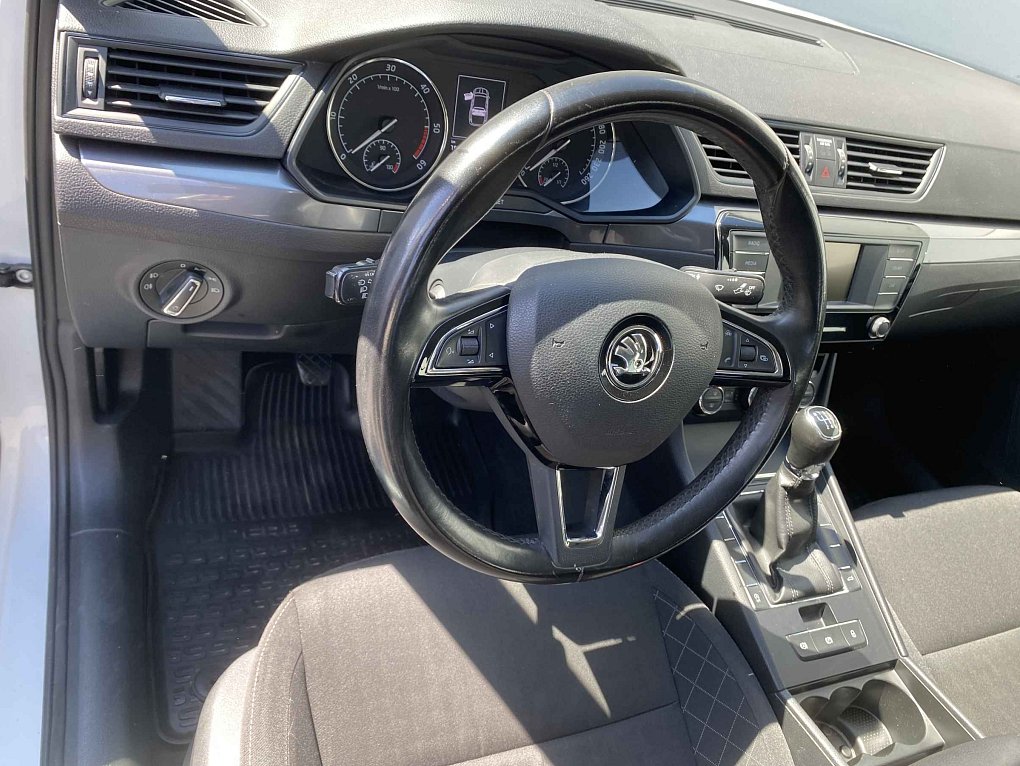 Škoda Superb III 2.0 TDi Active