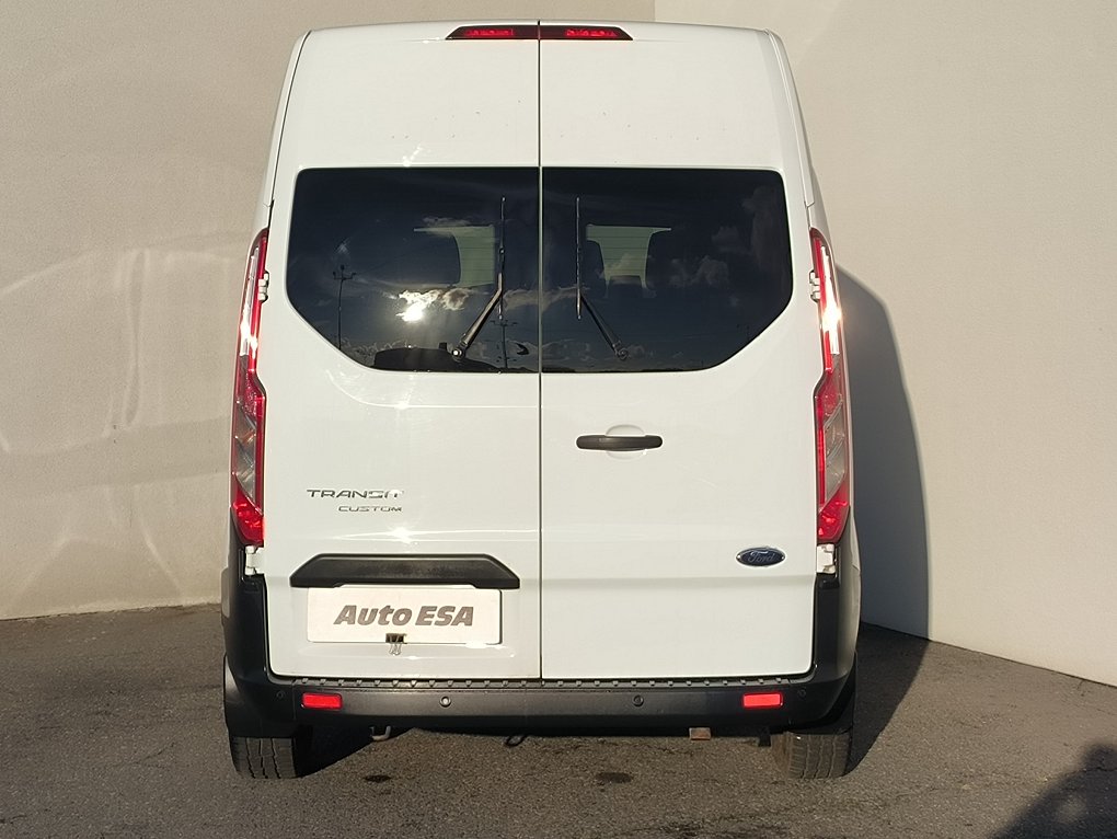 Ford Transit Custom 2.0TDCi  L1H2 9míst