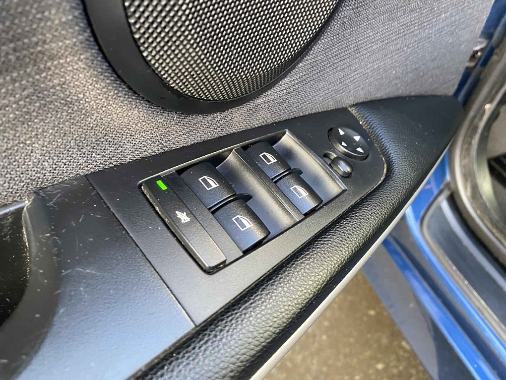 BMW Řada 3 2.0i  318i