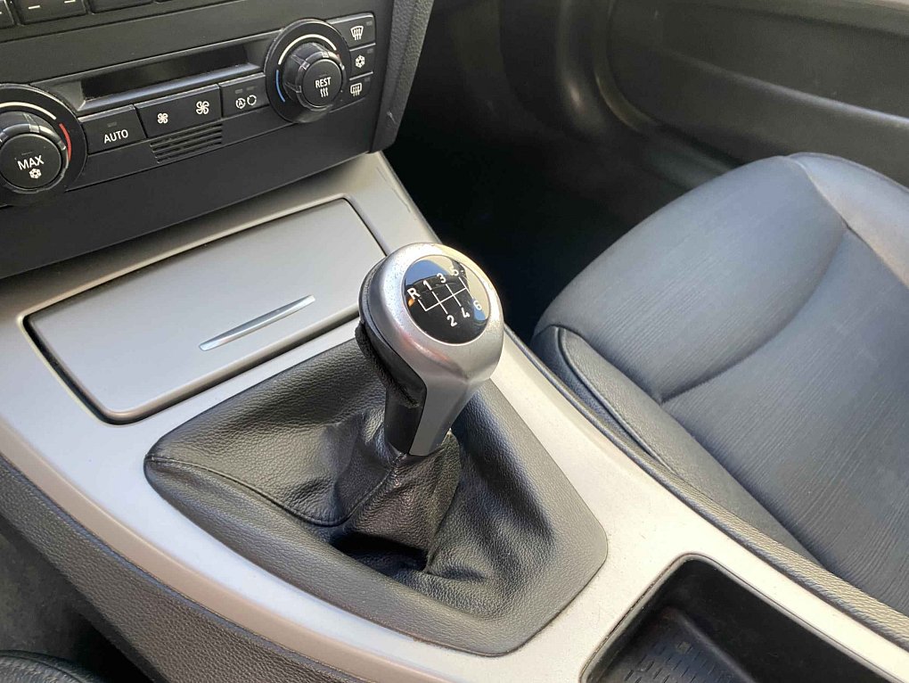 BMW Řada 3 2.0i  318i