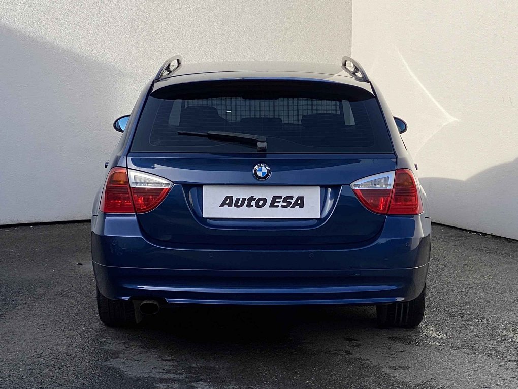 BMW Řada 3 2.0i  318i