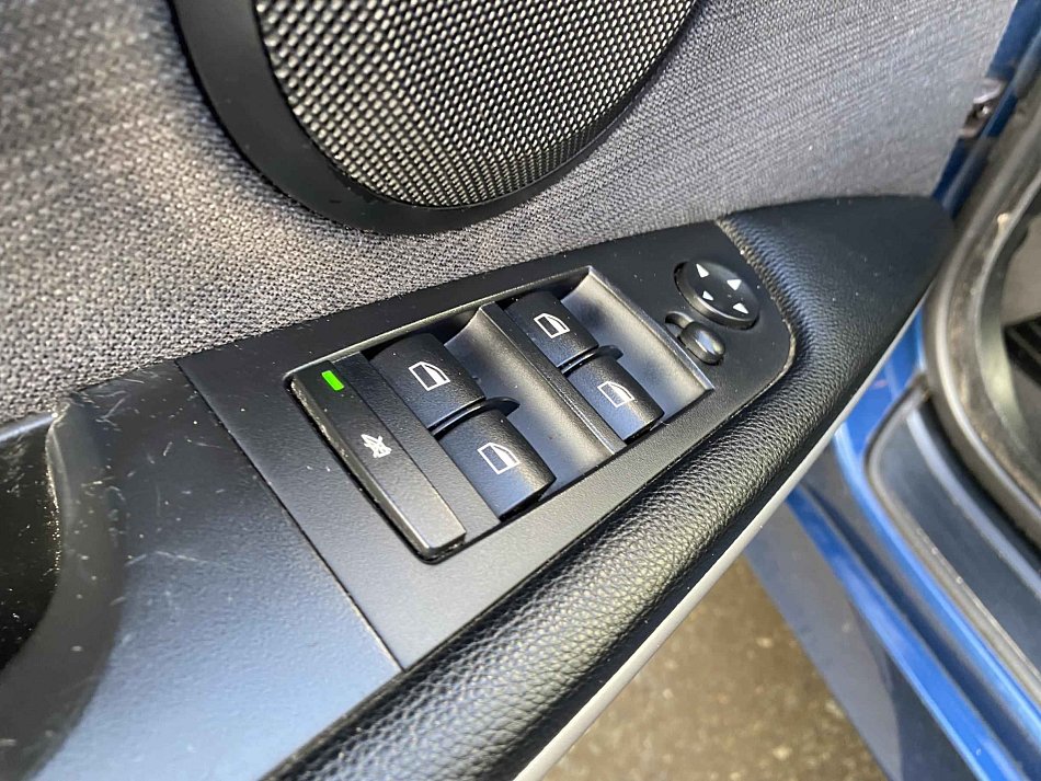 BMW Řada 3 2.0i  318i