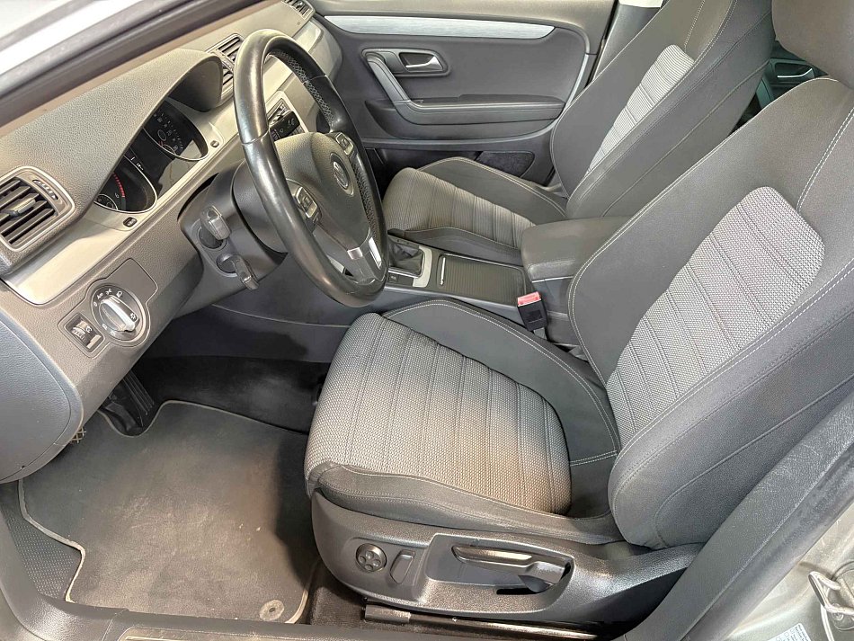 Volkswagen CC 2.0 TDi Sport