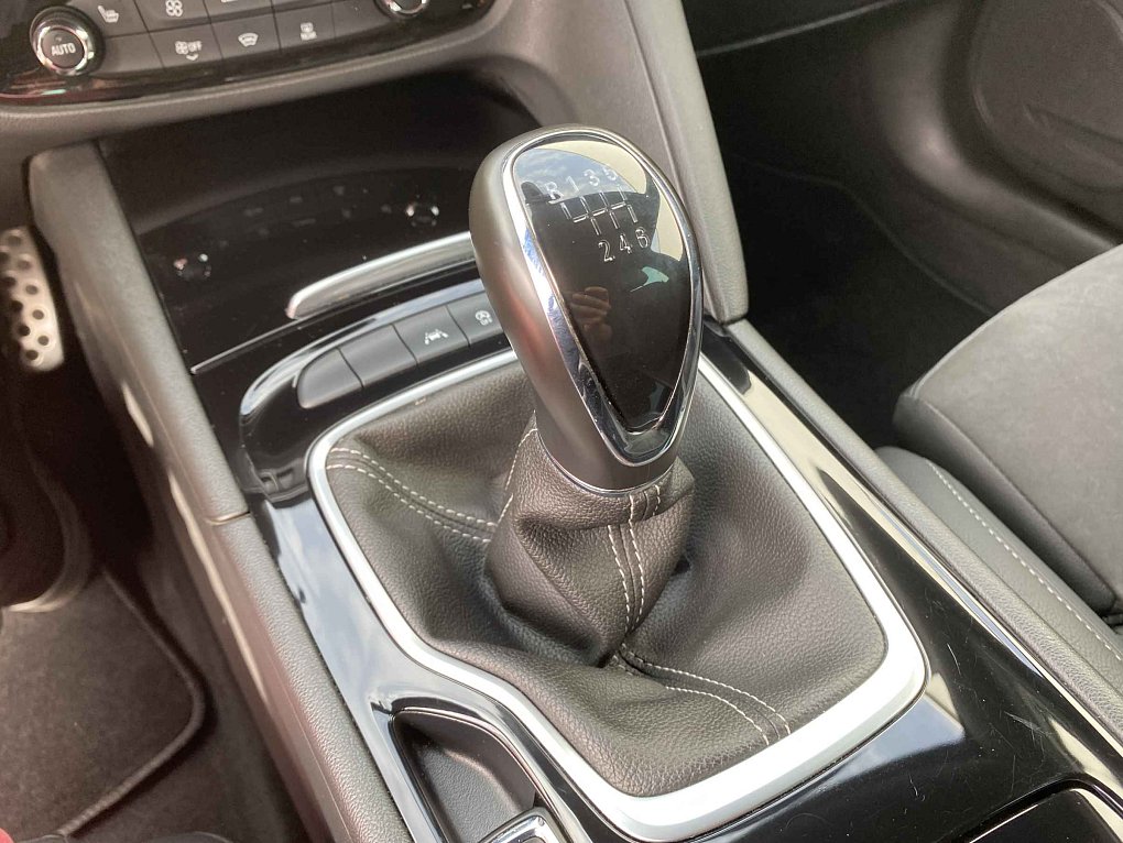 Opel Insignia 2.0 CDTi 