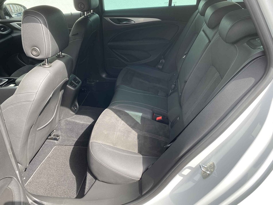 Opel Insignia 2.0 CDTi 