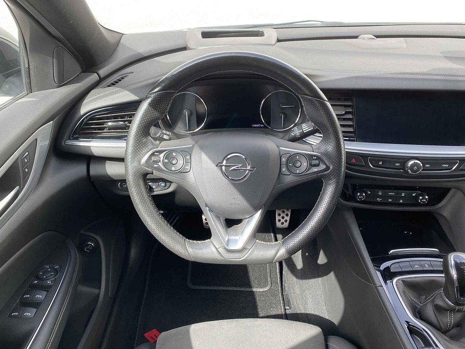 Opel Insignia 2.0 CDTi 