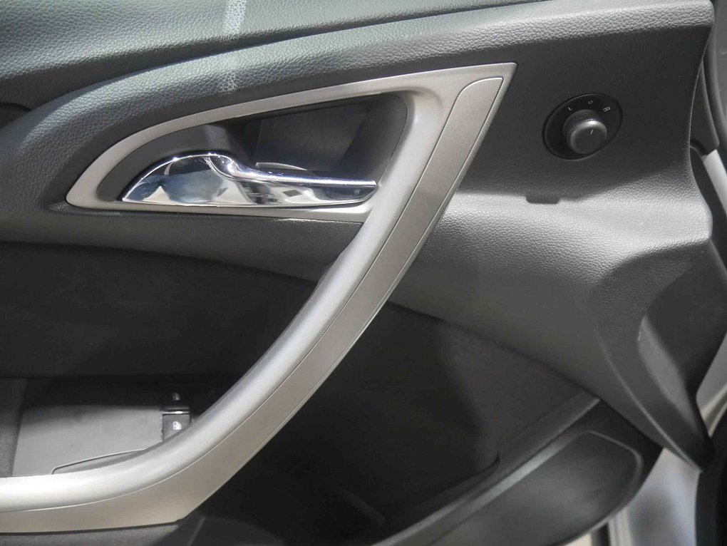 Opel Astra 1.4T 