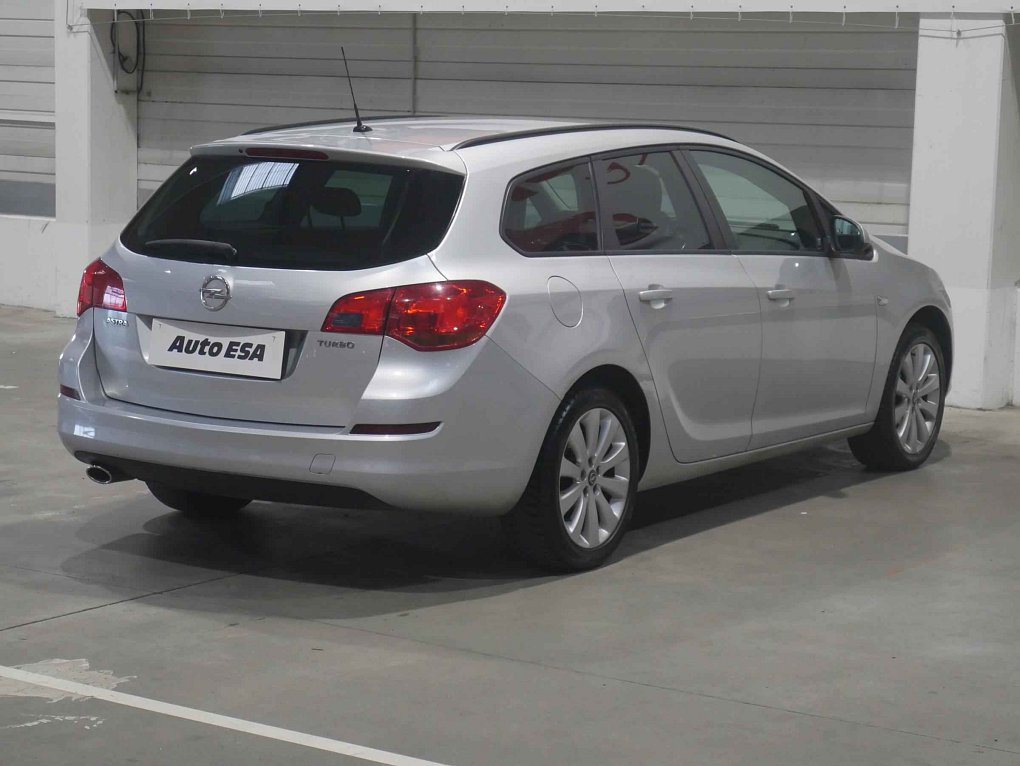 Opel Astra 1.4T 