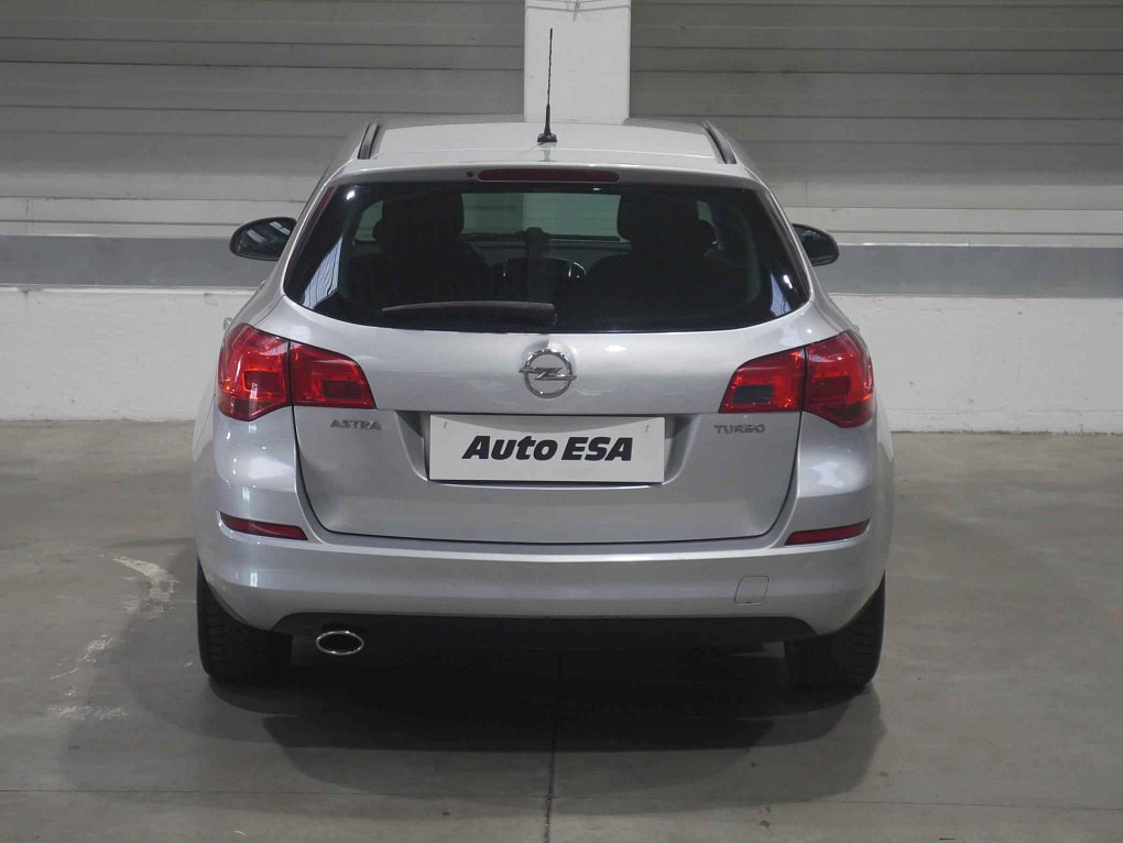 Opel Astra 1.4T 