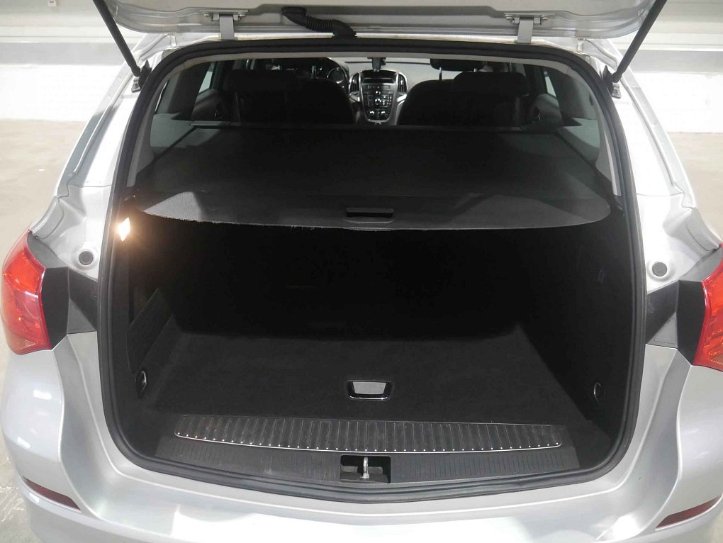 Opel Astra 1.4T 