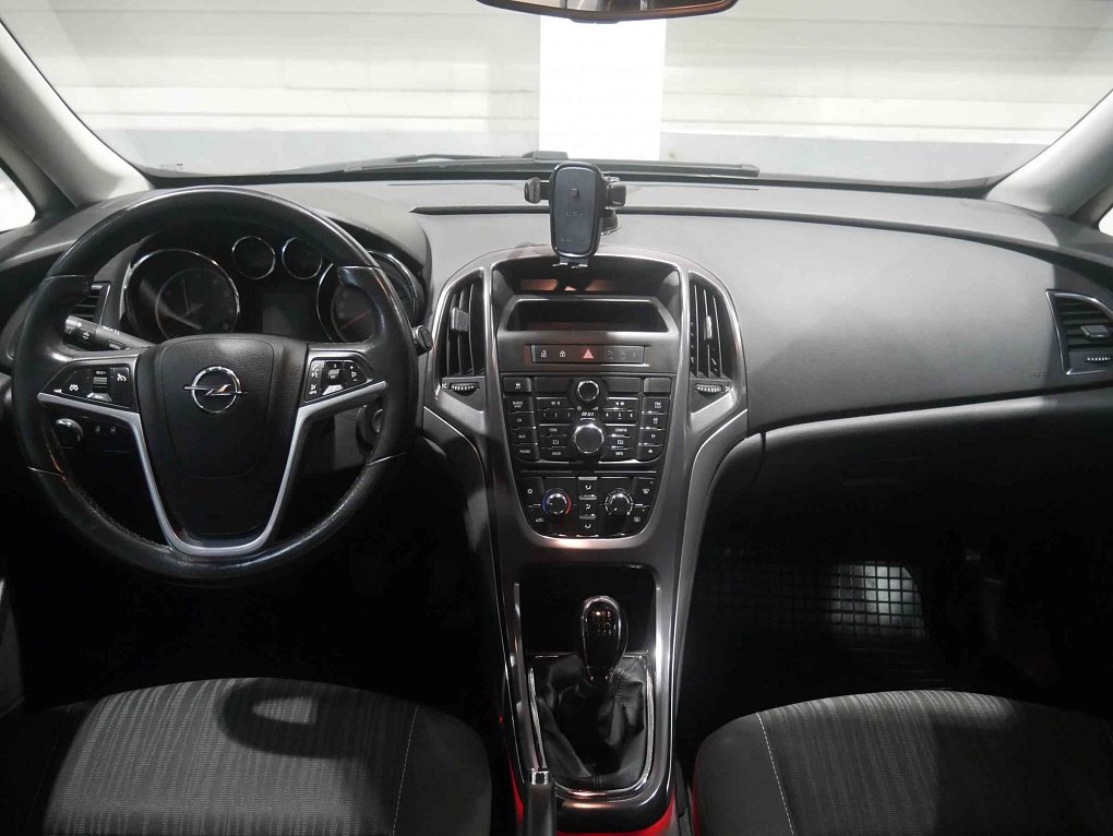 Opel Astra 1.4T 