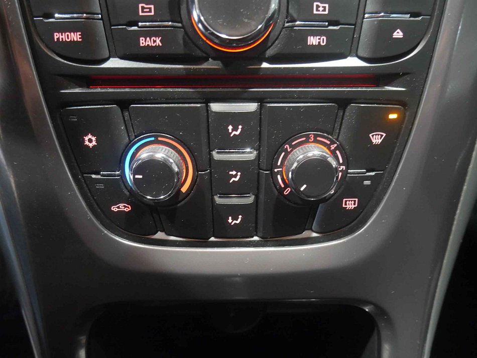 Opel Astra 1.4T 