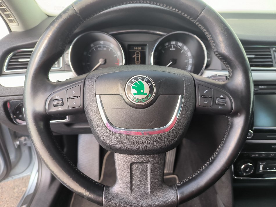 Škoda Superb II 3.6 FSi Elegance 4x4