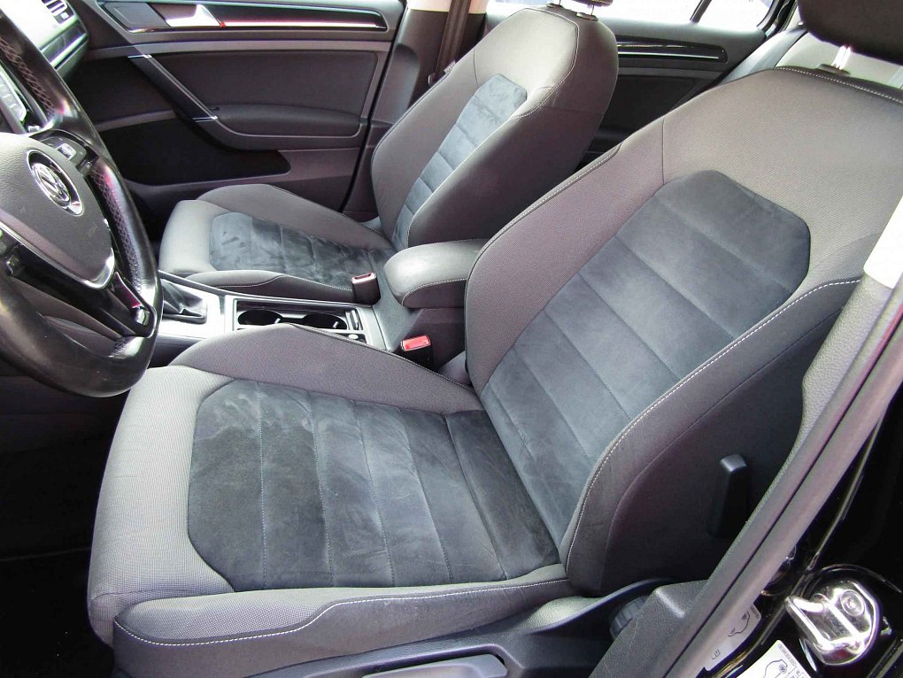 Volkswagen Golf 2.0TDi 