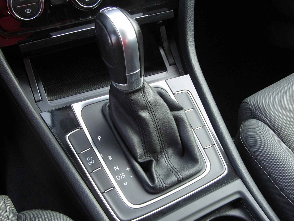 Volkswagen Golf 2.0TDi 