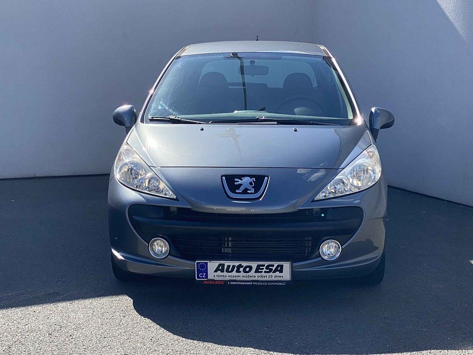 Peugeot 207 1.4 i 