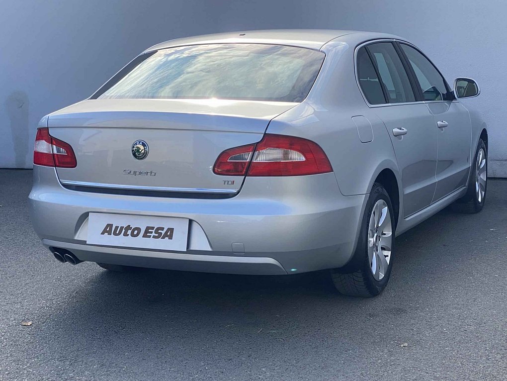 Škoda Superb II 2.0 TDi Ambition