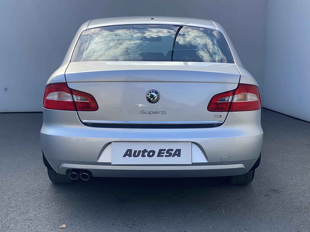 Škoda Superb II 2.0 TDi Ambition