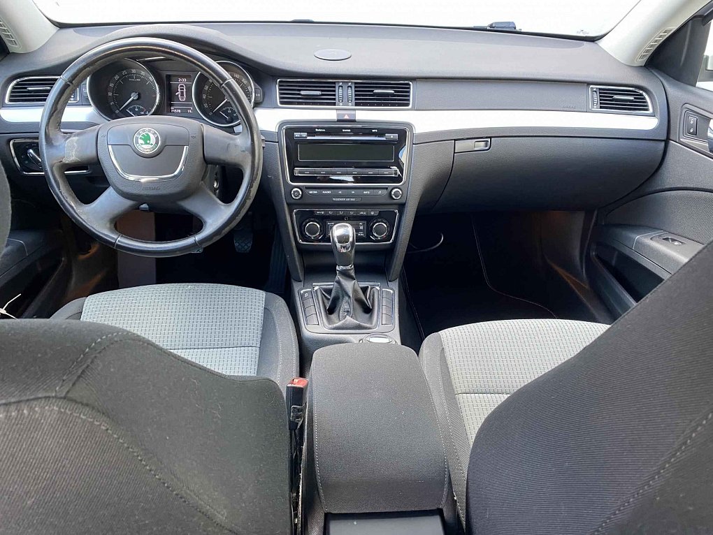 Škoda Superb II 2.0 TDi Ambition