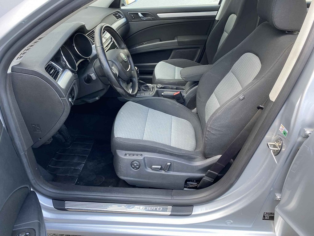 Škoda Superb II 2.0 TDi Ambition