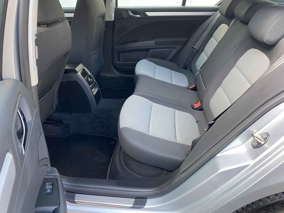 Škoda Superb II 2.0 TDi Ambition