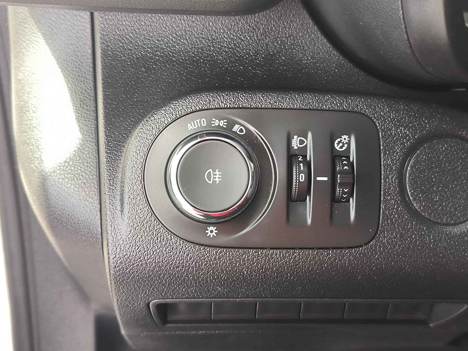 Opel Combo 1.5CDTi Edition DÍLNA