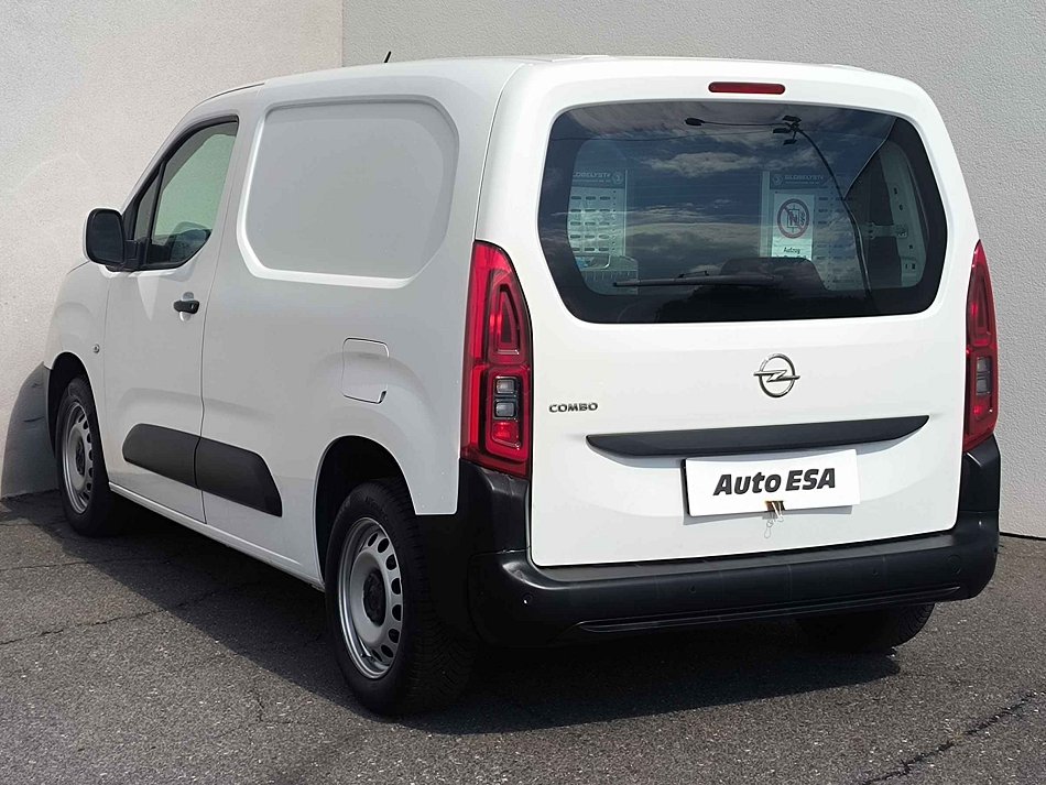 Opel Combo 1.5CDTi Edition DÍLNA