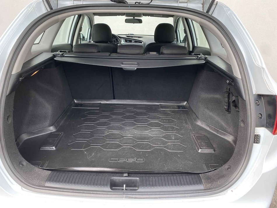 Kia Ceed 1.6 GDi 