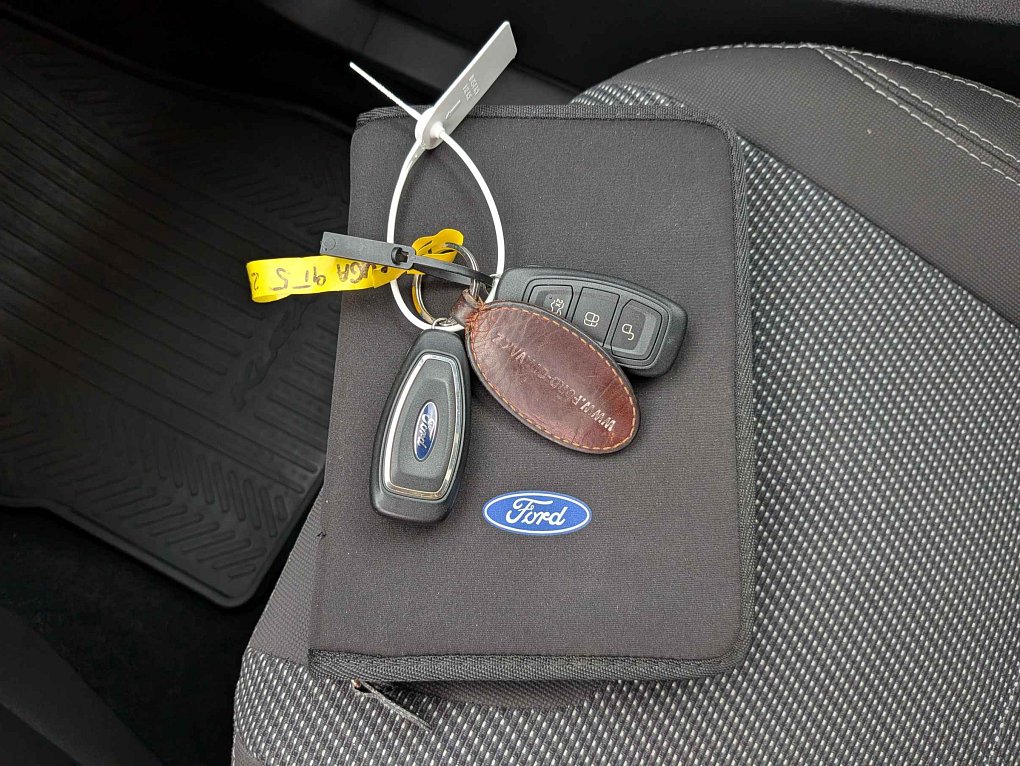 Ford Kuga 1.5 EB Trend